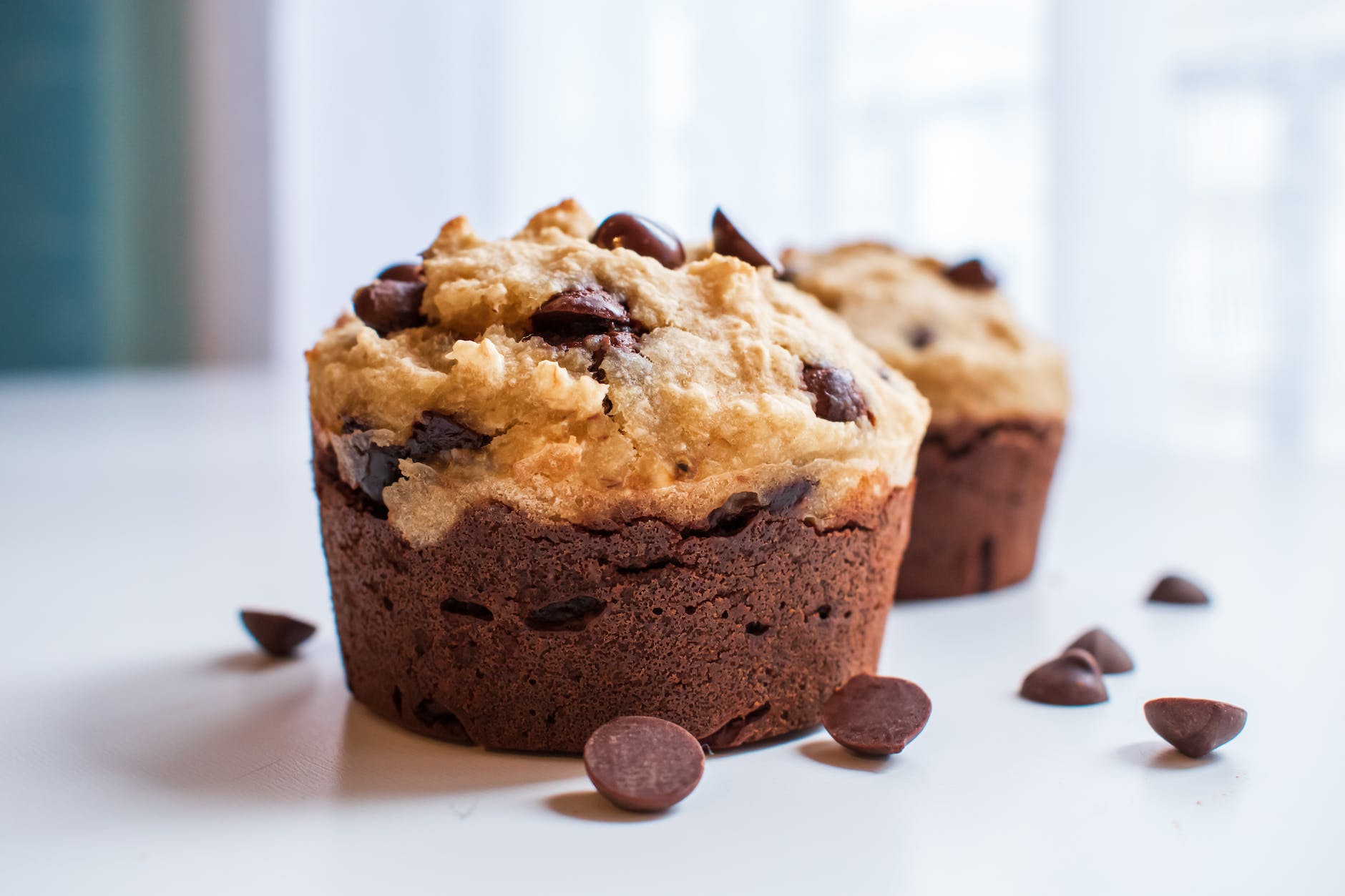 homemade protein muffins with chocolate chips
29 Healthy Snacks Ideas High in Protein: Ultimate Guide + PDF